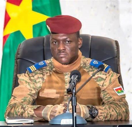 Burkina-Faso/ Attaques terroristes : le Capitaine Ibrahim Traoré accuse Abidjan et Cotonou d’abriter des centres d’opérations